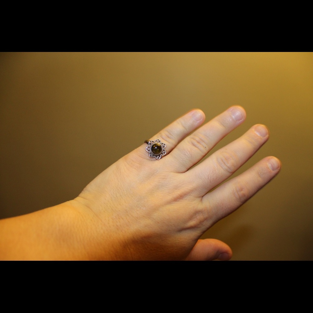 Ring - Picture 4 of 8